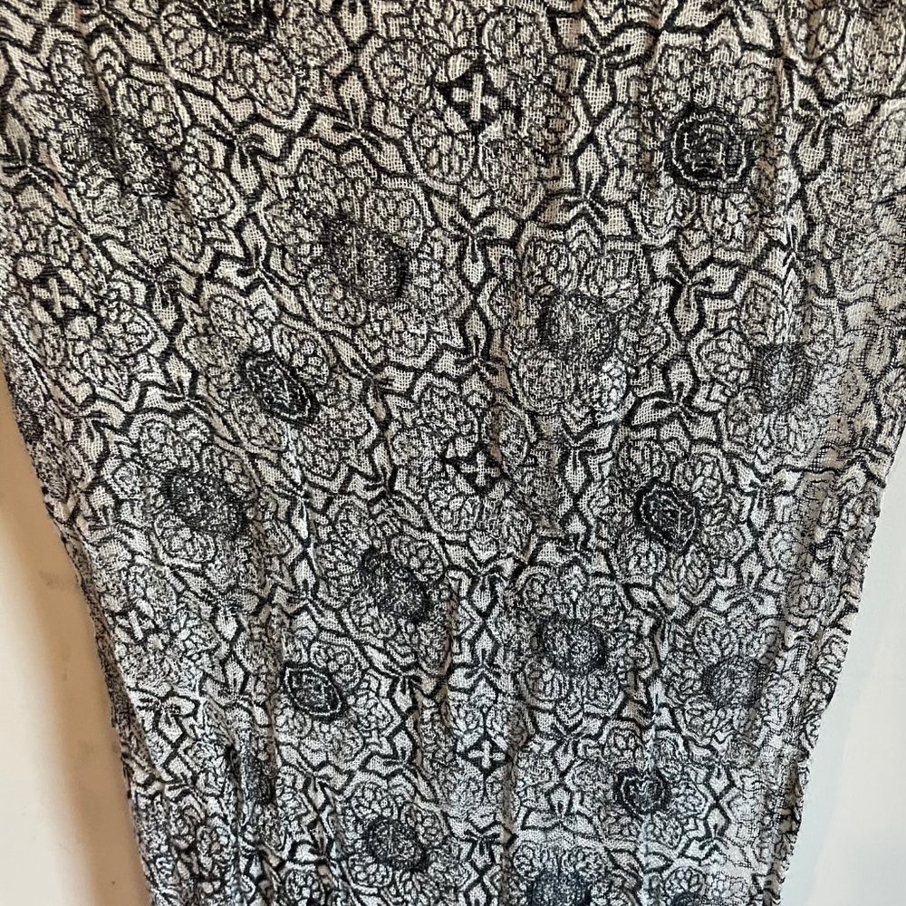 Scarf - Picture 2 of 2